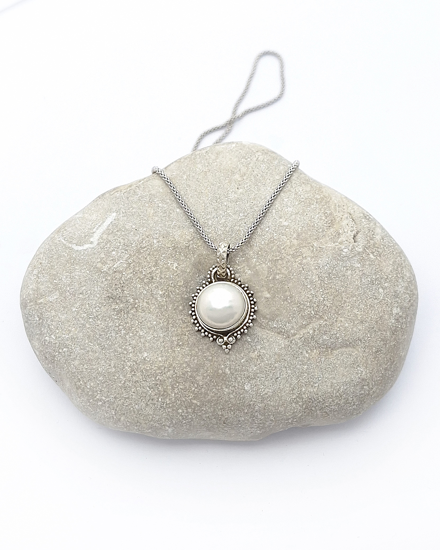 Handmade Sterling Silver Pendant with Pearl Handmade Sterling Silver Pendant with Pearl