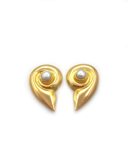Stud Earrings with Pearls of Gold Plated Silver