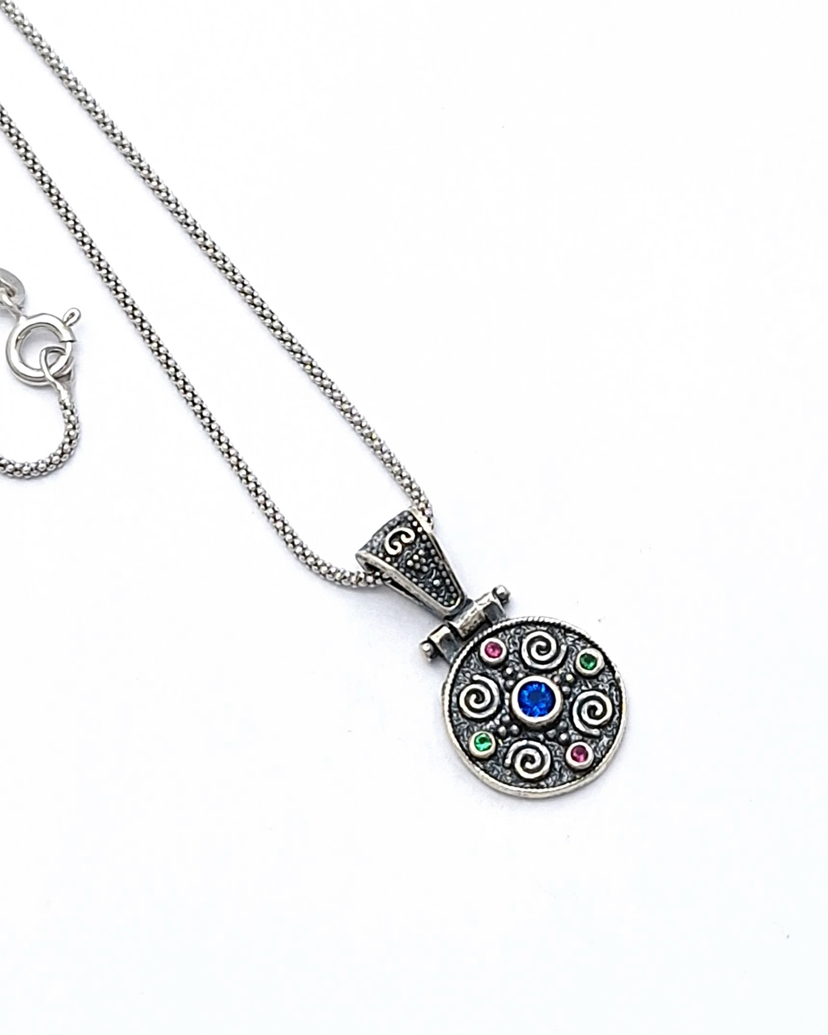 Byzantine pendant made of Sterling silver and zircon Byzantine pendant made of Sterling silver and zircon