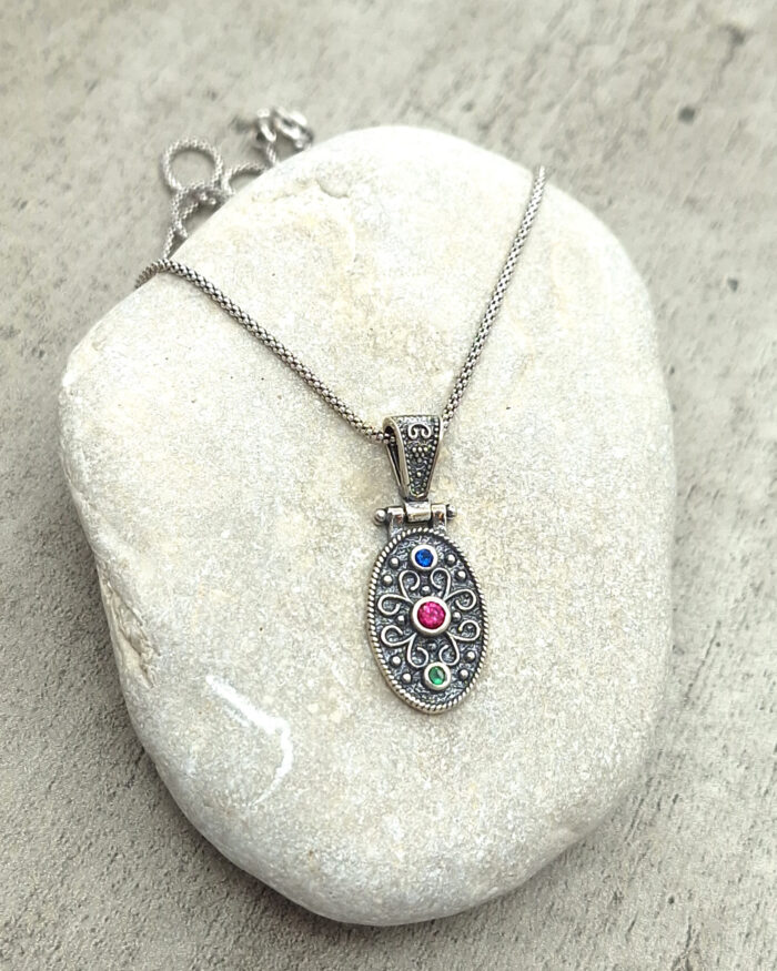 Byzantine pendant made of silver 925 and zircon