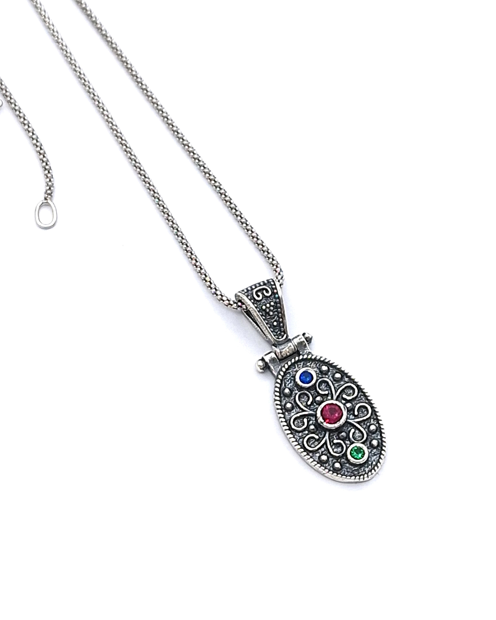 Byzantine pendant made of silver 925 and zircon Byzantine pendant made of silver 925 and zircon