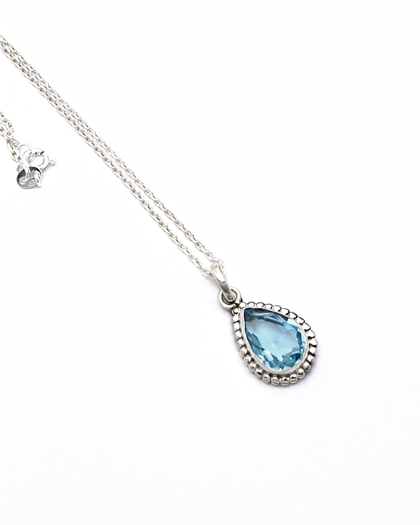 Handmade 925 Sterling Silver Blue Topaz Pendant Handmade 925 Sterling Silver Blue Topaz Pendant