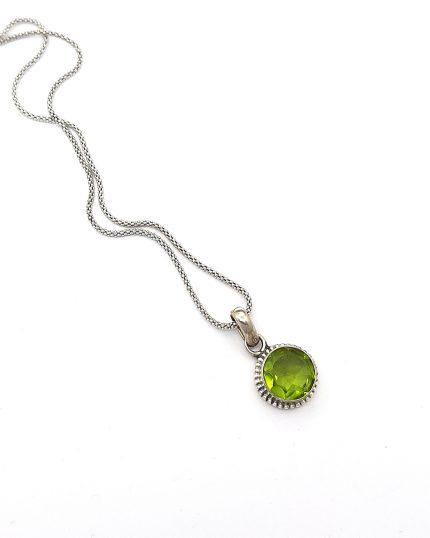Handmade Sterling Silver 925 Pendant with Peridot