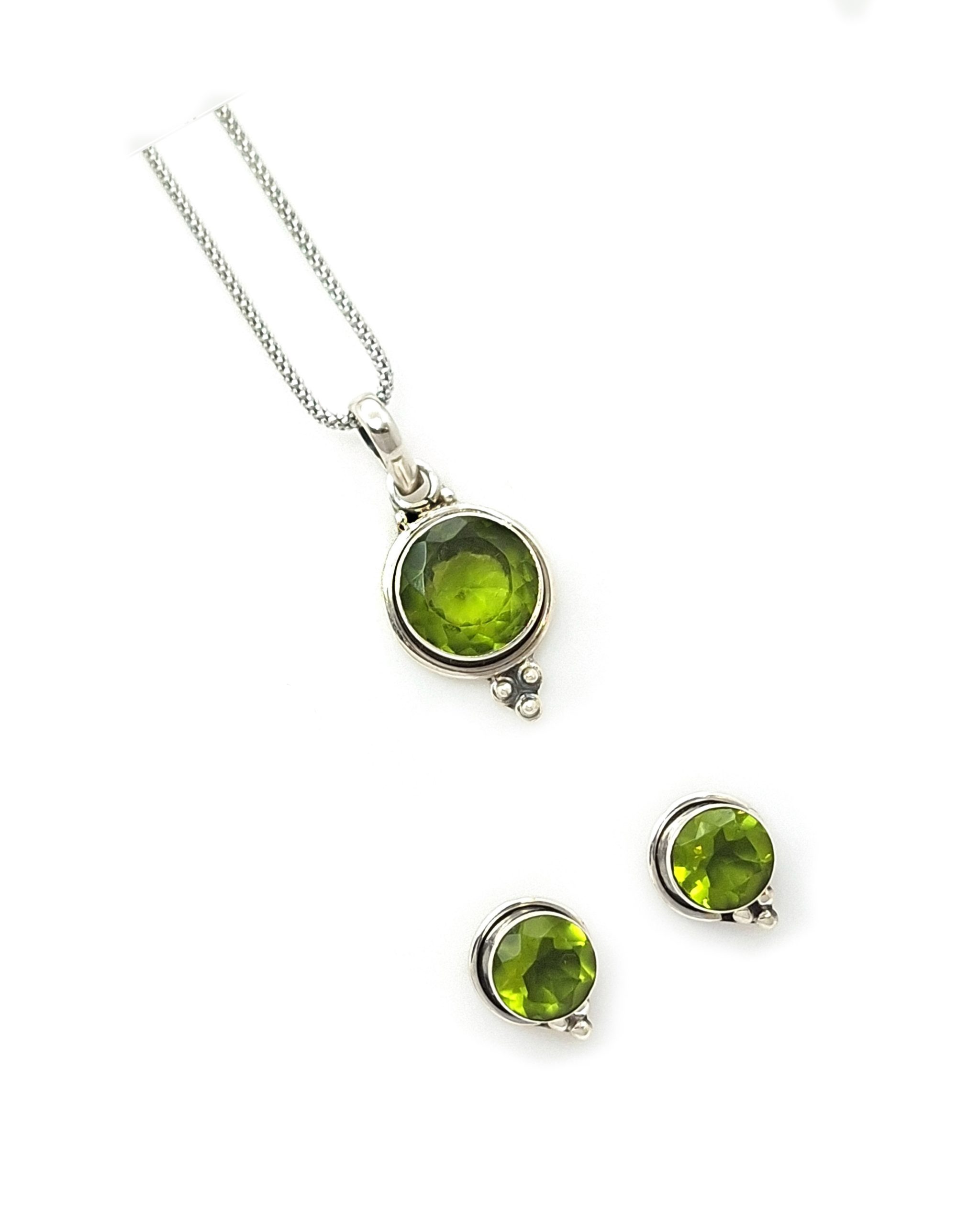 Handmade Sterling Silver 925 Jewelry Set with Peridot Handmade Sterling Silver 925 Jewelry Set with Peridot